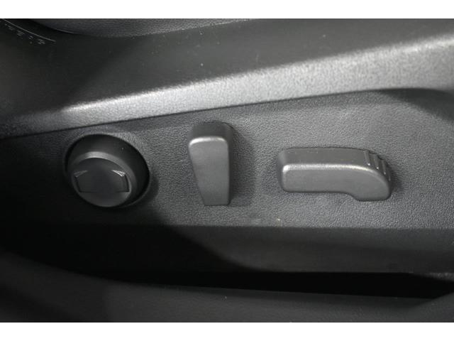 ���ʂƑO�[���̍����A�O��ʒu�A�w������p�x�̒�����d���ōs���܂��B���i�K�ōׂ����������邽�߁A�̊i�ɍ��킹���K�؂ȃ|�W�V�����ɐݒ�ł��܂��B�^�]�Ȃ̓����o�[�T�|�[�g�������\�ł�