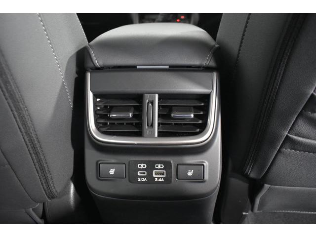 ���A���G�A�R�������o�����ƃV�[�g�q�[�^�[�E�t�r�a�d�����t���Ă��܂�