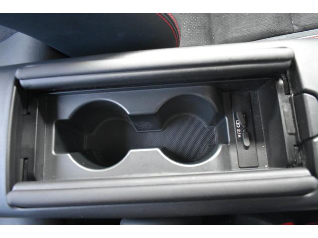 �t�����g�J�b�v�z���_�[�����y�b�g�{�g���Ȃǂ��u�����Ƃ��ł��܂��B