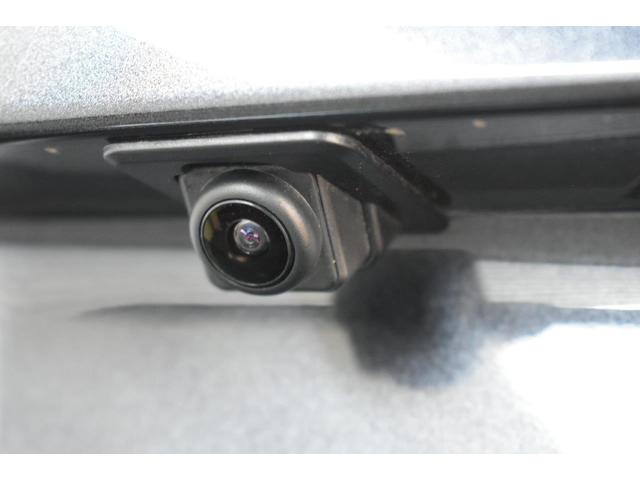 ����ȑ��h�A�~���[�ɑ������ꂽ�J�����̉f�����f�B�X�v���C�ɕ\���B���Ԃ̏���ȑ��O���̗l�q���m�F�ł��A�������ւ̐i���₷��Ⴂ�A���H�[�ւ̕��񂹒��ԂȂǂ������S���čs�����Ƃ��ł��܂��B