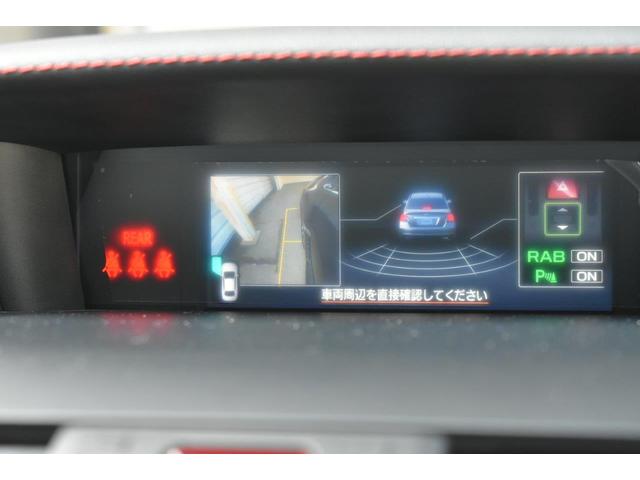 ����ȑ��h�A�~���[�ɑ������ꂽ�J�����̉f�����f�B�X�v���C�ɕ\���B