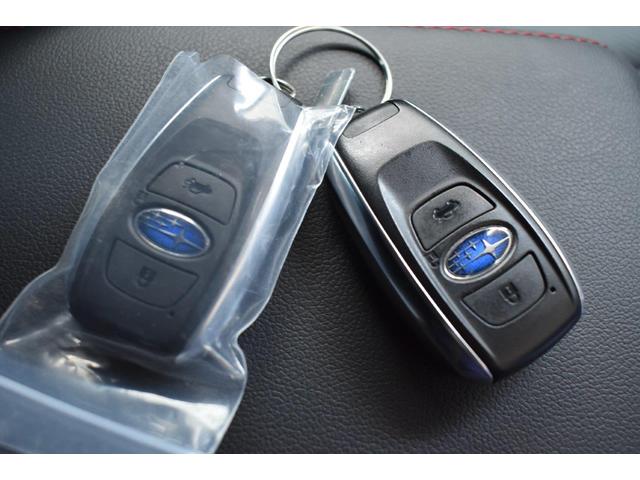 �X�}�[�g�L�[�t���Ȃ̂ŁA�h�A���b�N��J���w�P�{�Ń^�b�`���邾���I�i���̋󂫕߂�L�[���X�{�^���͎g���܂���B�����w�����ɁA�G���W���������邾���łn�j�I�j