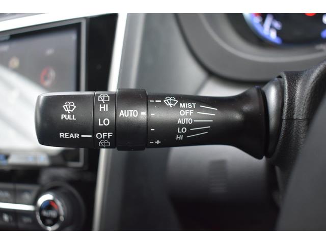 �J�H���m�����C�p�[�̓t�����g�K���X�㕔�̃Z���T�[���J�ʂ����m���A�J�̋����ɉ����āu�Ԍ��E�ᑬ�E�����v�������Ő؂�ւ���@�\�ł��B