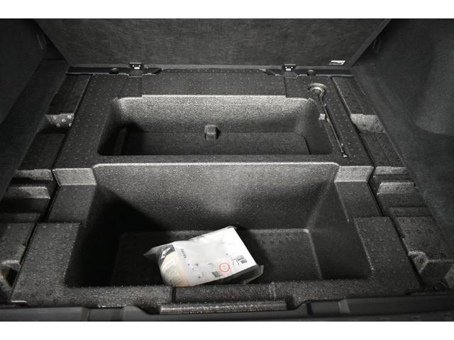 �T�u�g�����N�t�ł��̂Ő�ԓ����H��̎��[�ɕ֗��ł��B