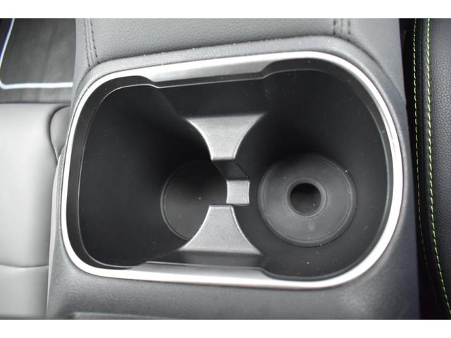 �^�]�ȁE����Ȃ���ł��肪�͂��₷���A�^�]�ȁA����ȁA�㕔���Ȃ̃h�A�|�P�b�g�����ɁA���ꂼ��J�b�v�z���_�[���ݒu����Ă��܂��B