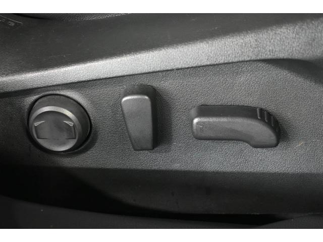 ���ʂƑO�[���̍����A�O��ʒu�A�w������p�x�̒�����d���ōs���܂��B���i�K�ōׂ����������邽�߁A�̊i�ɍ��킹���K�؂ȃ|�W�V�����ɐݒ�ł��܂��B�^�]�Ȃ̓����o�[�T�|�[�g�������\�ł�