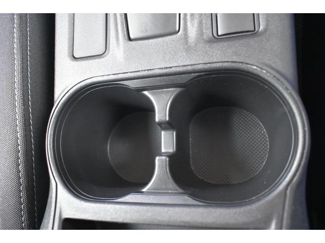 �^�]�ȁE����Ȃ���ł��肪�͂��₷���A�^�]�ȁA����ȁA�㕔���Ȃ̃h�A�|�P�b�g�����ɁA���ꂼ��J�b�v�z���_�[���ݒu����Ă��܂��B