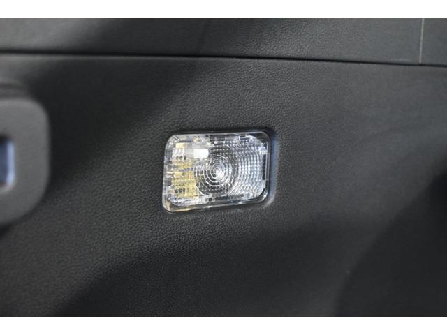 �g�����N�ɂ��Ɩ�������܂��B