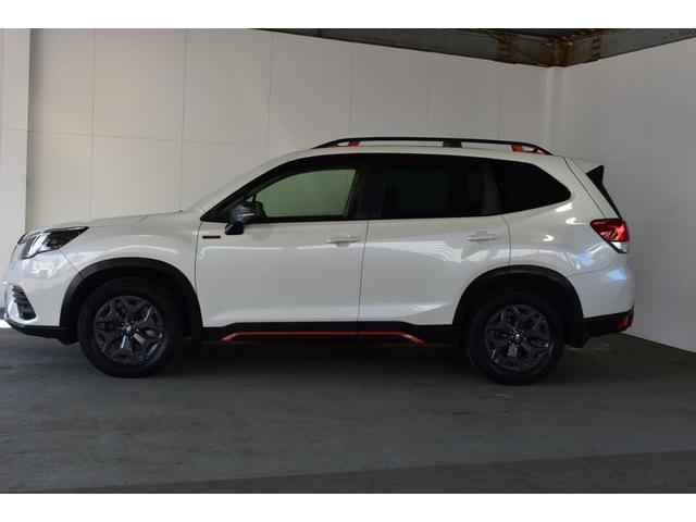 �X�o���̂S�v�c�i�`�v�c�j�͒��i���萫�ɗD��A���푖�s���獂�����s�܂ŁA���܂��܂ȃV�[���ň��S���ɖ��������肪�����߂܂��B����͈��H��D���ȂǍ��E�̃^�C���̘H�ʏ󋵂��قȂ�V�[���ł��ς��܂���B