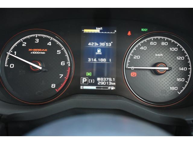 �u���b�N��̕����ՂƋ������̃����O���X�|�[�e�B���Ɛ�i�������o���郋�~�l�Z���g���[�^�[�ł�