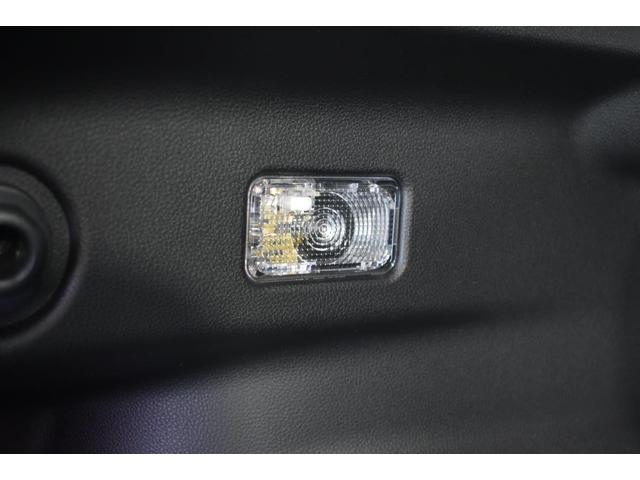 �g�����N�ɂ��Ɩ�������܂��B