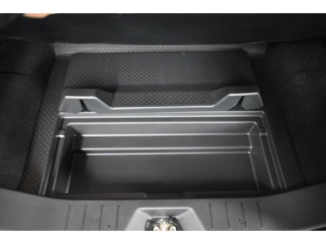 �T�u�g�����N�t�ł��̂Ő�ԓ����H��̎��[�ɕ֗��ł��B