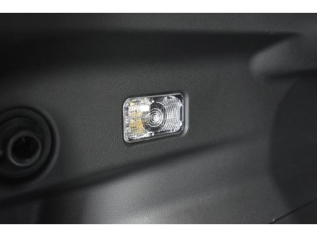 �g�����N�ɂ��Ɩ�������܂��B