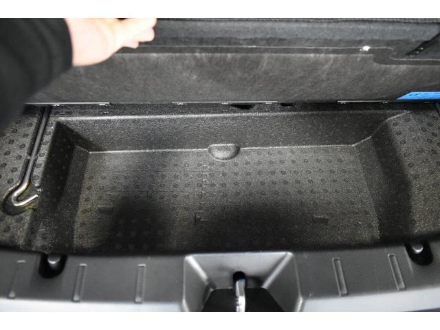 �T�u�g�����N�t�ł��̂Ő�ԓ����H��̎��[�ɕ֗��ł��B