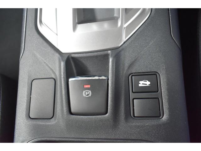 �p�[�L���O�u���[�L���X�C�b�`�ЂƂō쓮�E�����ł���d���p�[�L���O�u���[�L�B���i���̓A�N�Z���𓥂ނ����ŉ����ł��܂��B