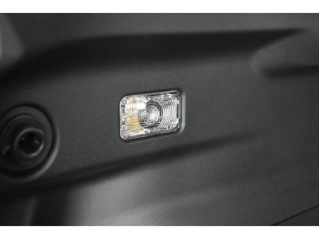 �g�����N�ɂ��Ɩ�������܂��B