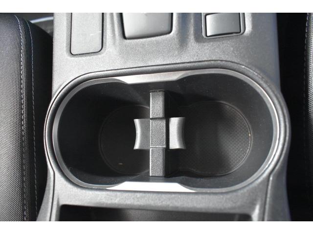 �^�]�ȁE����Ȃ���ł��肪�͂��₷���A�^�]�ȁA����ȁA�㕔���Ȃ̃h�A�|�P�b�g�����ɁA���ꂼ��J�b�v�z���_�[���ݒu����Ă��܂��B