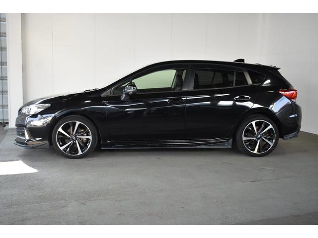 ���Љ����̃����I�[�i�[�ԁi���Ђ̂��q�l���V�Ԃɏ�芷����ꂽ�Ԃ�����肵�����ł��B�V�Ԕ̔�������_����������I�C�������܂Œ���I�ɊǗ����Ă���ׁA�i���̗ǂ���Ԃœ��ɂ��Ă��܂��B�j