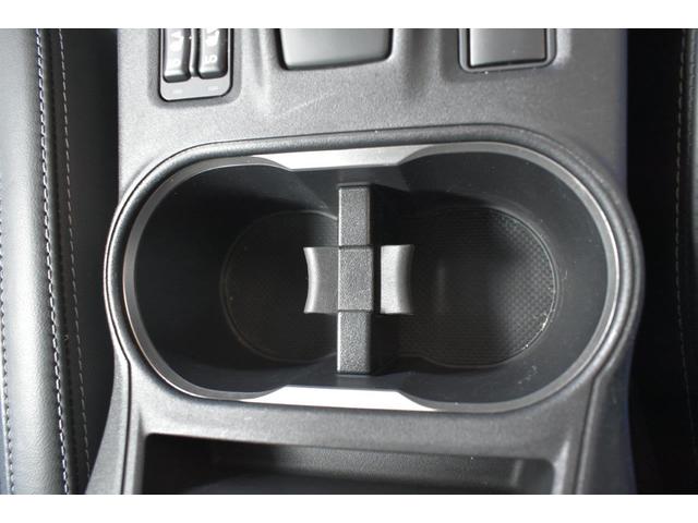 �^�]�ȁE����Ȃ���ł��肪�͂��₷���A�^�]�ȁA����ȁA�㕔���Ȃ̃h�A�|�P�b�g�����ɁA���ꂼ��J�b�v�z���_�[���ݒu����Ă��܂��B