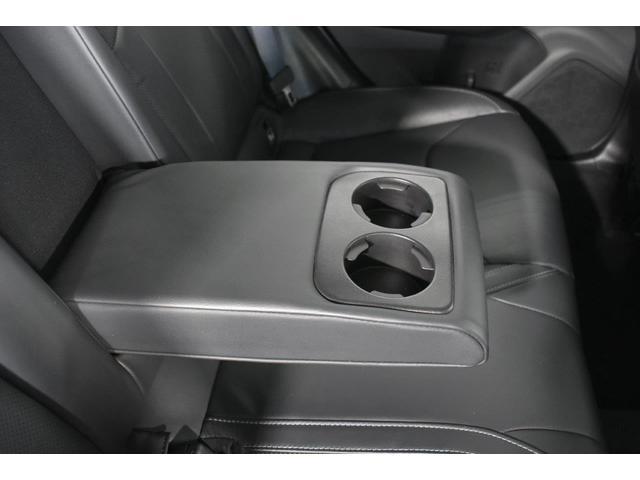 �����V�[�g�Z���^�[�A�[�����X�g�B�@�J�b�v�z���_�[�t�ŁA��Ȃɂ����K�ȃh���C�u��񋟂��܂��B