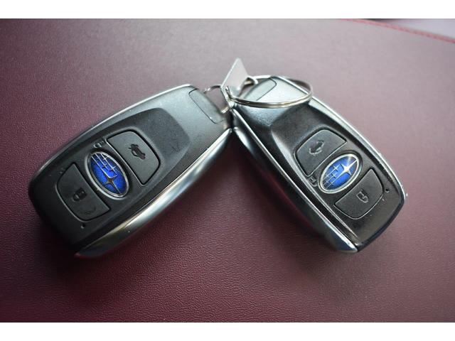 �X�}�[�g�L�[�t���Ȃ̂ŁA�h�A���b�N��J���w�P�{�Ń^�b�`���邾���I�i���̋󂫕߂�L�[���X�{�^���͎g���܂���B�����w�����ɁA�G���W���������邾���łn�j�I�j