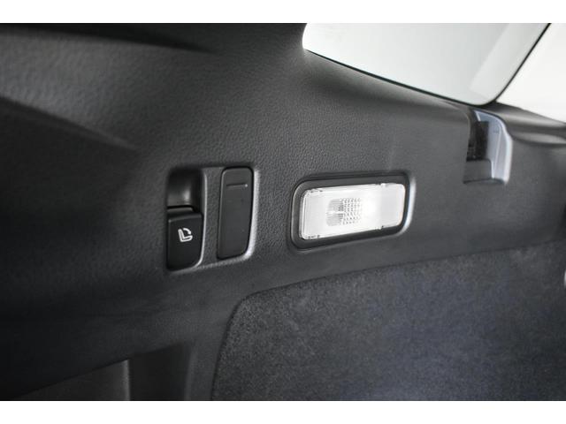 �g�����N�ɂ��Ɩ�������܂��B