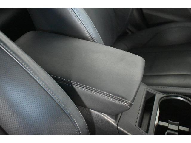 �t���A�[�R���\�[���a�n�w�@�\���ȗe�ʂ��m�ۂ���ƂƂ��ɁA�A�[�����X�g�Ƃ��Ă��g���鑽�@�\�I�ȃR���\�[���a�n�w�ł��B