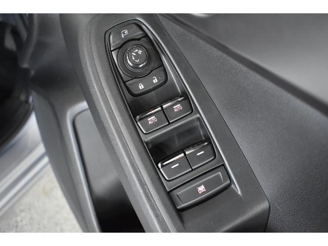 インプレッサ ＳＴ　元社有車　フロントカメラ・両サイドカメラ・デジタルマルチビューモニター・オート機能付エアコン・パドルシフト機能・フロントシートヒーター・ステアリングヒーター・１７インチアルミホイール（37枚目）