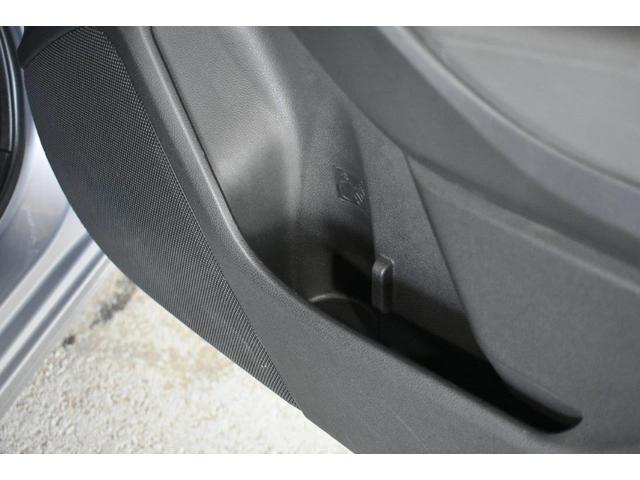 インプレッサ ＳＴ　元社有車　フロントカメラ・両サイドカメラ・デジタルマルチビューモニター・オート機能付エアコン・パドルシフト機能・フロントシートヒーター・ステアリングヒーター・１７インチアルミホイール（38枚目）