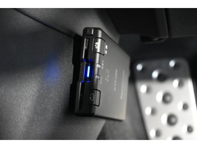 レヴォーグ ＳＴＩスポーツ　ＥＸ　ブラックインテリアセレクション　フロントカメラ・両サイドカメラ・オートエアコン・パドルシフト機能・電子制御ダンパー・デジタルマルチビューモニター　　・スマートリヤビューミラー・電動リヤゲート・１８インチアルミホイール（41枚目）