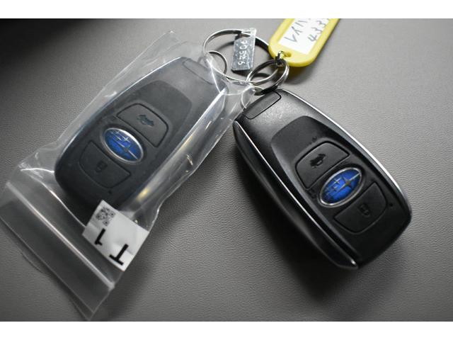 �X�}�[�g�L�[�t���Ȃ̂ŁA�h�A���b�N��J���w�P�{�Ń^�b�`���邾���I�i���̋󂫕߂�L�[���X�{�^���͎g���܂���B�����w�����ɁA�G���W���������邾���łn�j�I�j