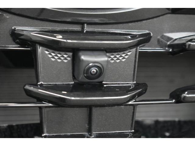 �t�����g�O�����ɑ������ꂽ�J�����̉f�����f�B�X�v���C�ɕ\���B���Ԃ̑O���̗l�q���m�F�ł��A���ʂ��̈��������_�⒓�ԁE���i���Ȃǂ̑O���m�F���T�|�[�g���܂��B