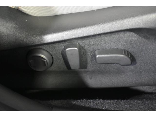 ���ʂƑO�[���̍����A�O��ʒu�A�w������p�x�̒�����d���ōs���܂��B���i�K�ōׂ����������邽�߁A�̊i�ɍ��킹���K�؂ȃ|�W�V�����ɐݒ�ł��܂��B�^�]�Ȃ̓����o�[�T�|�[�g�������\�ł�