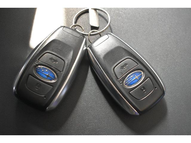 �X�}�[�g�L�[�t���Ȃ̂ŁA�h�A���b�N��J���w�P�{�Ń^�b�`���邾���I�i���̋󂫕߂�L�[���X�{�^���͎g���܂���B�����w�����ɁA�G���W���������邾���łn�j�I�j