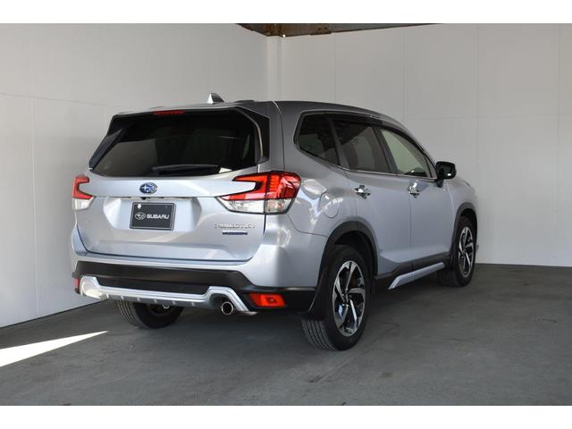 ���Љ����̃����I�[�i�[�ԁi���Ђ̂��q�l���V�Ԃɏ�芷����ꂽ�Ԃ�����肵�����ł��B�V�Ԕ̔�������_����������I�C�������܂Œ���I�ɊǗ����Ă���ׁA�i���̗ǂ���Ԃœ��ɂ��Ă��܂��B�j