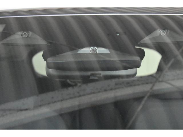 �L�p�P��J�����𓋍ڂ����u�R�̖ځv�������ł��B����ɂ��A�ԗ������łȂ��A���s�҂⎩�]�ԁA��Q���Ȃǂ����L�͈͂����m�ɔF���ł���悤�ɂȂ�܂����B