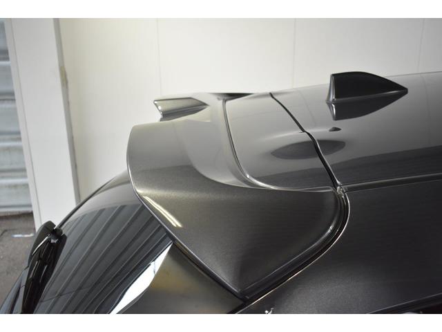 ���[�t�X�|�C���[���ԗ��Ƃ̃f�U�C���}�b�`���O�ɂ���������݌v�ŁA�X�|�[�e�B�ŗ͋��������X�^�C�����������܂��B