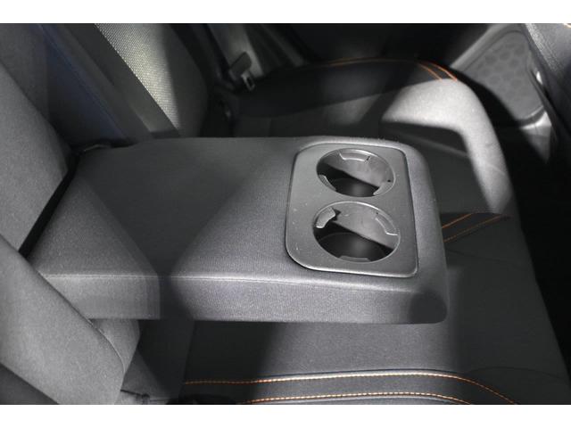 �����V�[�g�Z���^�[�A�[�����X�g�B�@�J�b�v�z���_�[�t�ŁA��Ȃɂ����K�ȃh���C�u��񋟂��܂��B