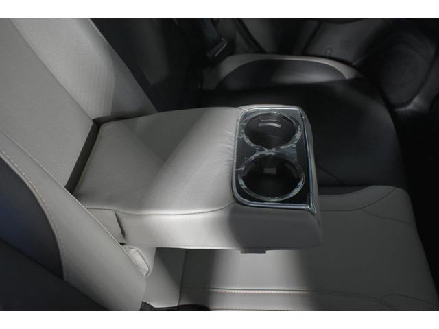 �����V�[�g�Z���^�[�A�[�����X�g�B�@�J�b�v�z���_�[�t�ŁA��Ȃɂ����K�ȃh���C�u��񋟂��܂��B