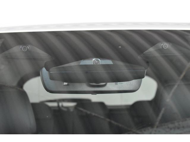 �L�p�P��J�����𓋍ڂ����u�R�̖ځv�������ł��B����ɂ��A�ԗ������łȂ��A���s�҂⎩�]�ԁA��Q���Ȃǂ����L�͈͂����m�ɔF���ł���悤�ɂȂ�܂����B