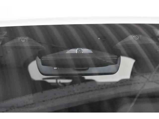 �L�p�P��J�����𓋍ڂ����u�R�̖ځv�������ł��B����ɂ��A�ԗ������łȂ��A���s�҂⎩�]�ԁA��Q���Ȃǂ����L�͈͂����m�ɔF���ł���悤�ɂȂ�܂����B