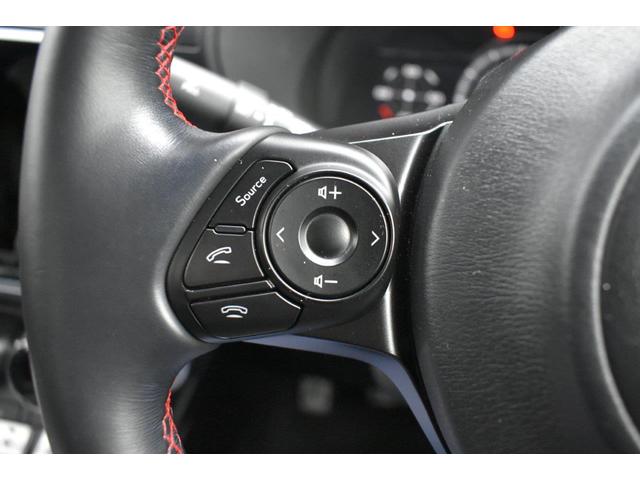 �X�e�A�����O�����R���t�ł��̂ł����S�Ƀi�r�𑀍�ł��܂��B