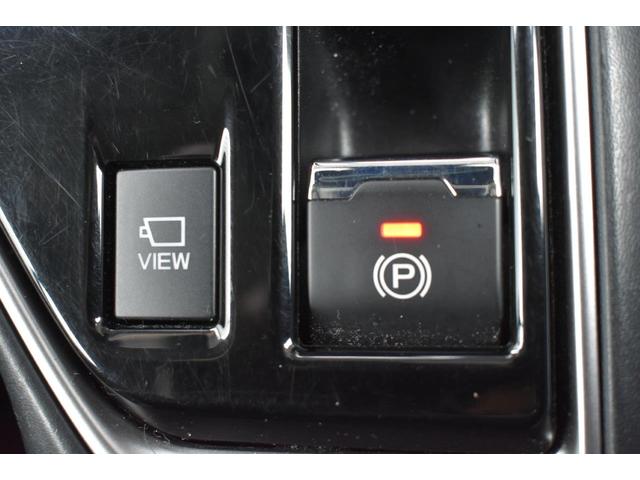 �p�[�L���O�u���[�L���X�C�b�`�ЂƂō쓮�E�����ł���d���p�[�L���O�u���[�L�B���i���̓A�N�Z���𓥂ނ����ŉ����ł��܂��B