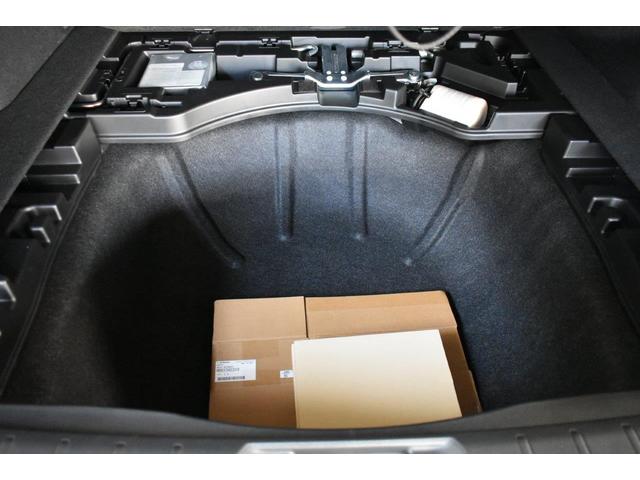 �T�u�g�����N�t�ł��̂Ő�ԓ����H��̎��[�ɕ֗��ł��B