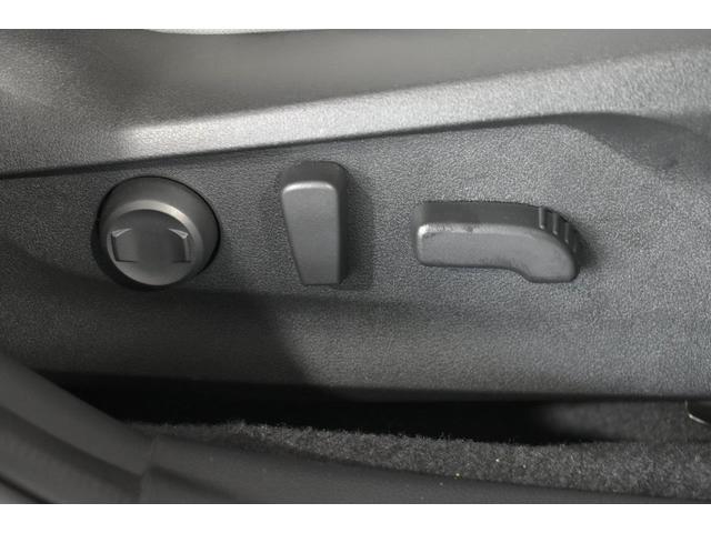 ���ʂƑO�[���̍����A�O��ʒu�A�w������p�x�̒�����d���ōs���܂��B���i�K�ōׂ����������邽�߁A�̊i�ɍ��킹���K�؂ȃ|�W�V�����ɐݒ�ł��܂��B�^�]�Ȃ̓����o�[�T�|�[�g�������\�ł�