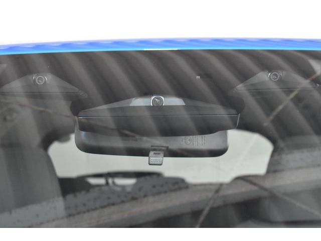 �L�p�P��J�����𓋍ڂ����u�R�̖ځv�������ł��B����ɂ��A�ԗ������łȂ��A���s�҂⎩�]�ԁA��Q���Ȃǂ����L�͈͂����m�ɔF���ł���悤�ɂȂ�܂����B