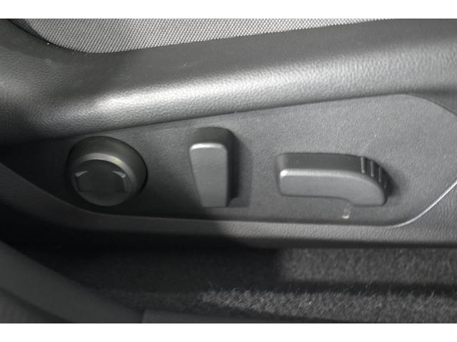 ���ʂƑO�[���̍����A�O��ʒu�A�w������p�x�̒�����d���ōs���܂��B���i�K�ōׂ����������邽�߁A�̊i�ɍ��킹���K�؂ȃ|�W�V�����ɐݒ�ł��܂��B�^�]�Ȃ̓����o�[�T�|�[�g�������\�ł�