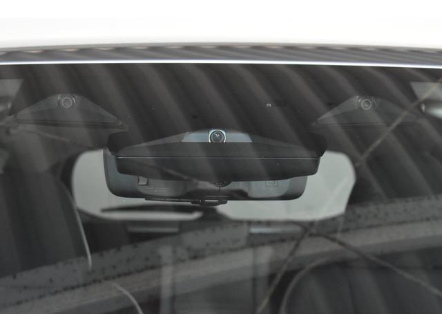 �L�p�P��J�����𓋍ڂ����u�R�̖ځv�������ł��B����ɂ��A�ԗ������łȂ��A���s�҂⎩�]�ԁA��Q���Ȃǂ����L�͈͂����m�ɔF���ł���悤�ɂȂ�܂����B