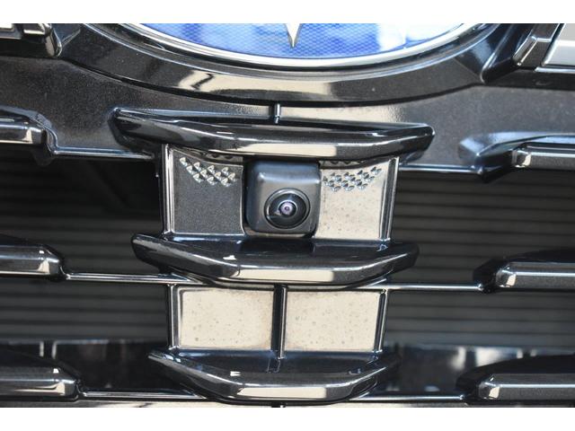 �t�����g�O�����ɑ������ꂽ�J�����̉f�����f�B�X�v���C�ɕ\���B���Ԃ̑O���̗l�q���m�F�ł��A���ʂ��̈��������_�⒓�ԁE���i���Ȃǂ̑O���m�F���T�|�[�g���܂��B