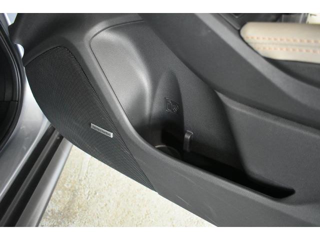 �h�A������ɂ͎��[�|�P�b�g���������܂��B